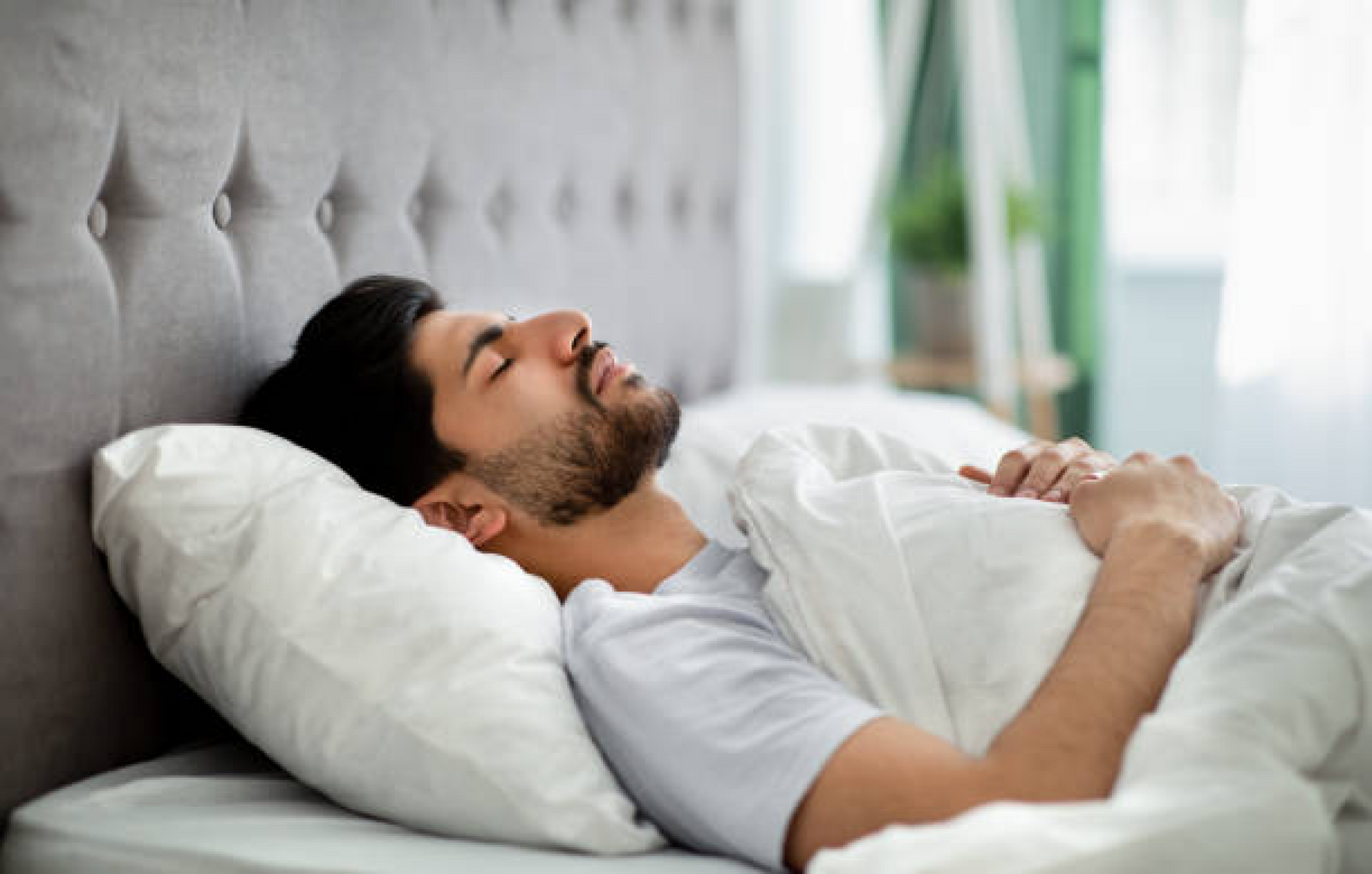 Slapen op je rug: De voordelen en nadelen.